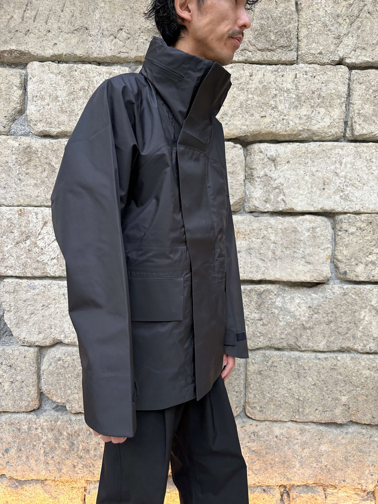 
                  
                    Load image into Gallery viewer, GORE-TEX Field Shell Jacket / 313409251001
                  
                