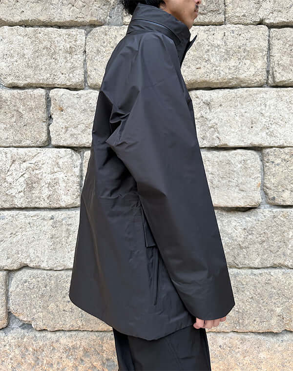 
                  
                    Load image into Gallery viewer, GORE-TEX Field Shell Jacket / 313409251001
                  
                