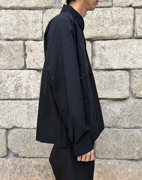 
                  
                    Load image into Gallery viewer, Interlocking Parachute Shirt / 311409251001
                  
                