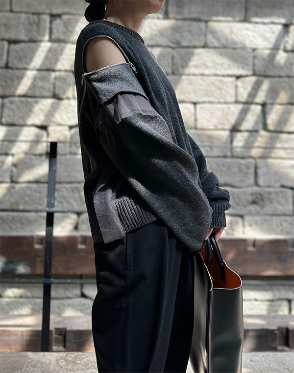 
                  
                    Load image into Gallery viewer, TULLE KNIT PULLOVER / 301297252001
                  
                