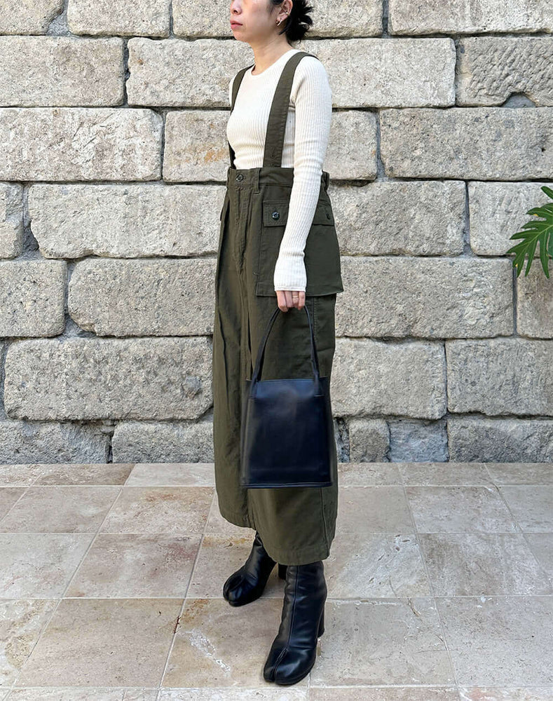 
                  
                    Load image into Gallery viewer, CARGO SKIRT / 320136251001
                  
                