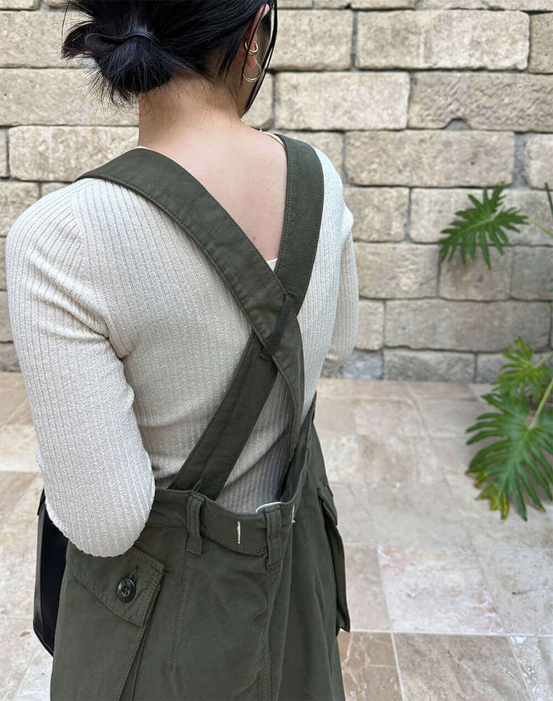 
                  
                    Load image into Gallery viewer, CARGO SKIRT / 320136251001
                  
                