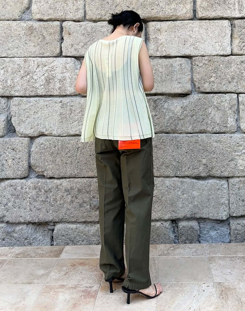 
                  
                    Load image into Gallery viewer, ペーパーヤーンストライプニット / BEH13009WA
                  
                