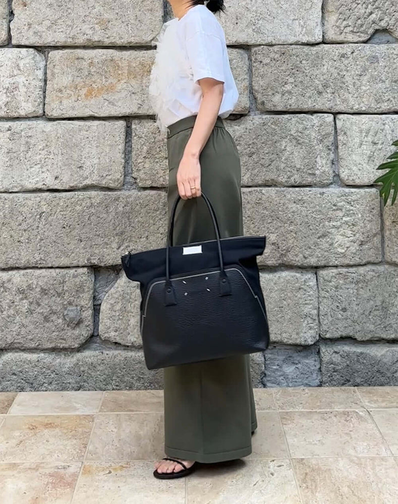 
                  
                    Load image into Gallery viewer, 5AC SHOPPER / 335239241001
                  
                