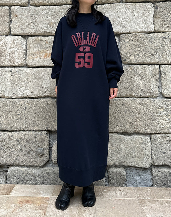 
                  
                    Load image into Gallery viewer, COLLEGE SWEAT DRESS / 303136252001
                  
                