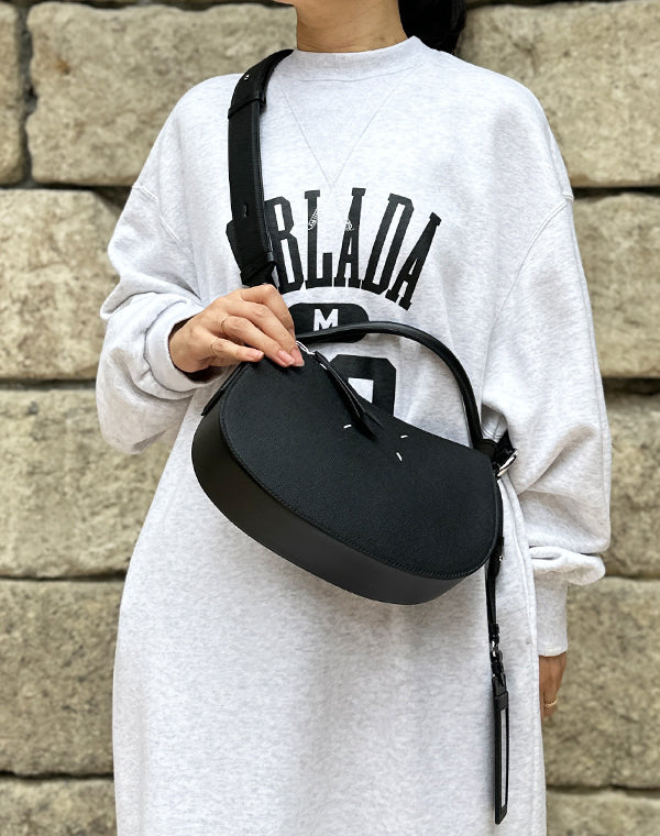 
                  
                    Load image into Gallery viewer, DOLL HOBO / 360239252007
                  
                