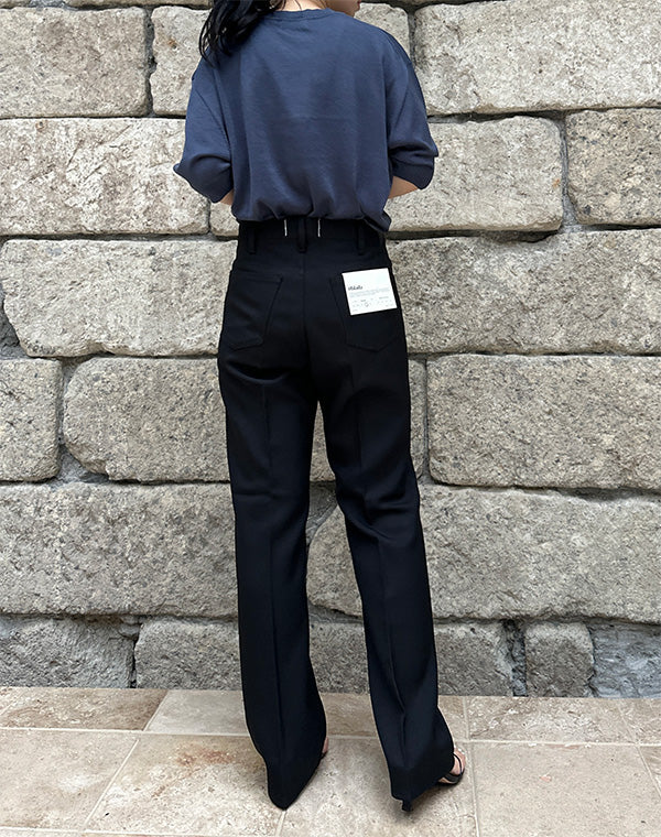 
                  
                    Load image into Gallery viewer, [new color]シルクニットプルオーバー / BEH13003WA
                  
                