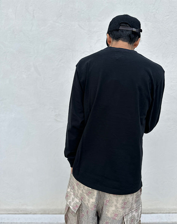 
                  
                    Load image into Gallery viewer, L/S Pocket Tee - Cotton Jersey / 304332252001
                  
                