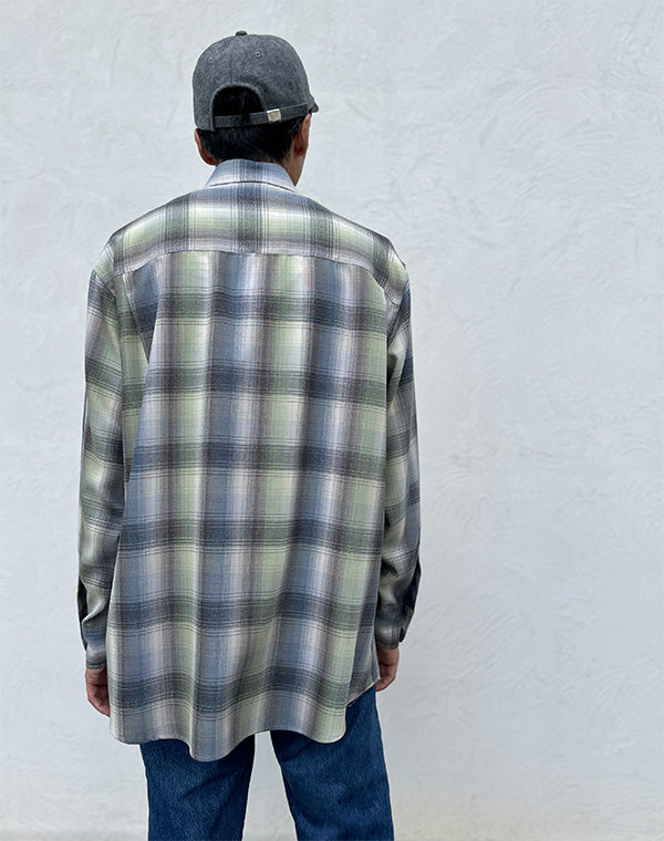 
                  
                    Load image into Gallery viewer, SUPER LIGHT WOOL CHECK SHIRT / 311192252001
                  
                