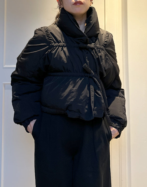 
                  
                    Load image into Gallery viewer, String Multiple Mini Down Jacket / 313333252002
                  
                