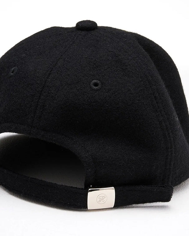 
                  
                    Load image into Gallery viewer, MELTON 6PANEL CAP / 327161252002
                  
                