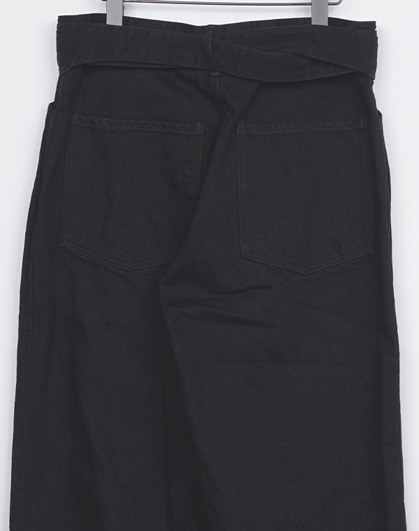 
                  
                    Load image into Gallery viewer, ブラックデニム ベルテッドパンツ / 315166252007
                  
                