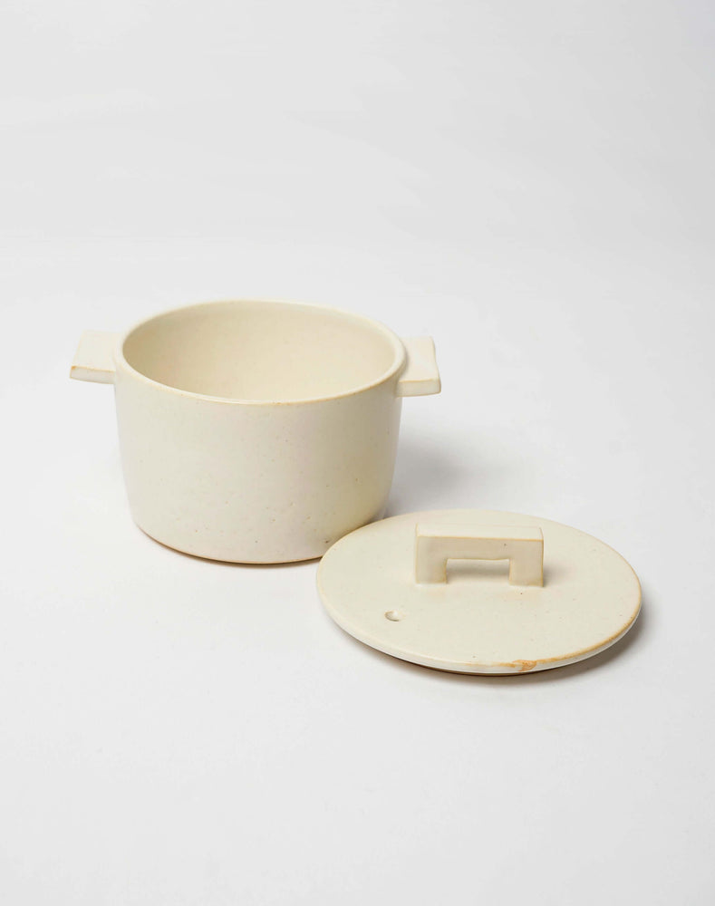 
                  
                    Load image into Gallery viewer, Fujii Msy Pottery / ovenware 小鍋 foggy / 904236233001
                  
                