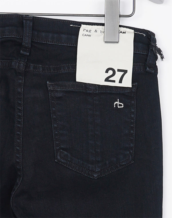 
                  
                    Load image into Gallery viewer, rag &amp;amp; bone - Skinny Capri / 401314152005A
                  
                