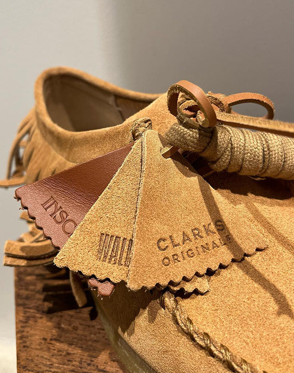 
                  
                    Load image into Gallery viewer, INSCRIRE - INSCRIRE×CLARKS WALLABEE レザーシューズ / 364342231002
                  
                