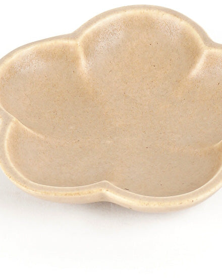 
                  
                    Load image into Gallery viewer, hanagatamame - 豆皿(花型)
                  
                