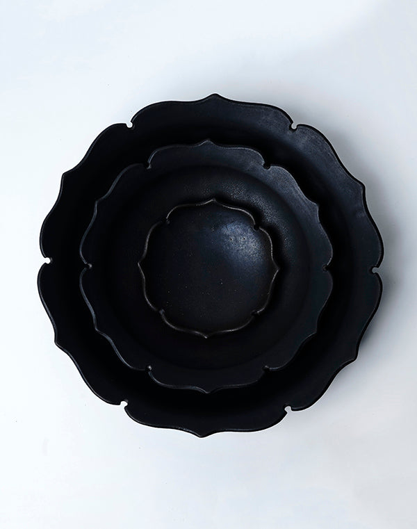 
                  
                    Load image into Gallery viewer, 輪花豆皿 / 904413193009
                  
                